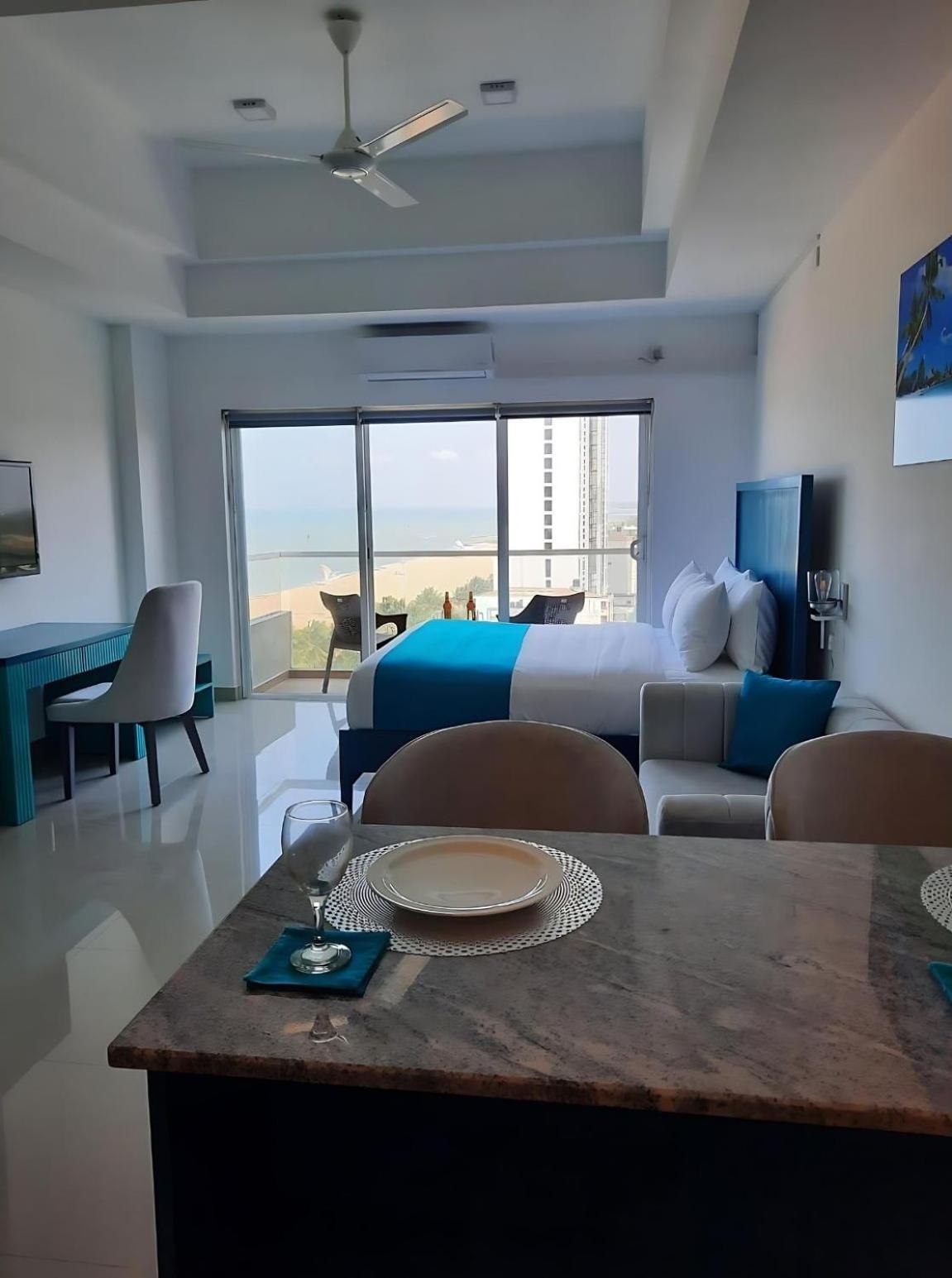 Negombo Ocean Breeze - Bliss On The Beach Luxury Apartments By Serendib Vacation Kültér fotó