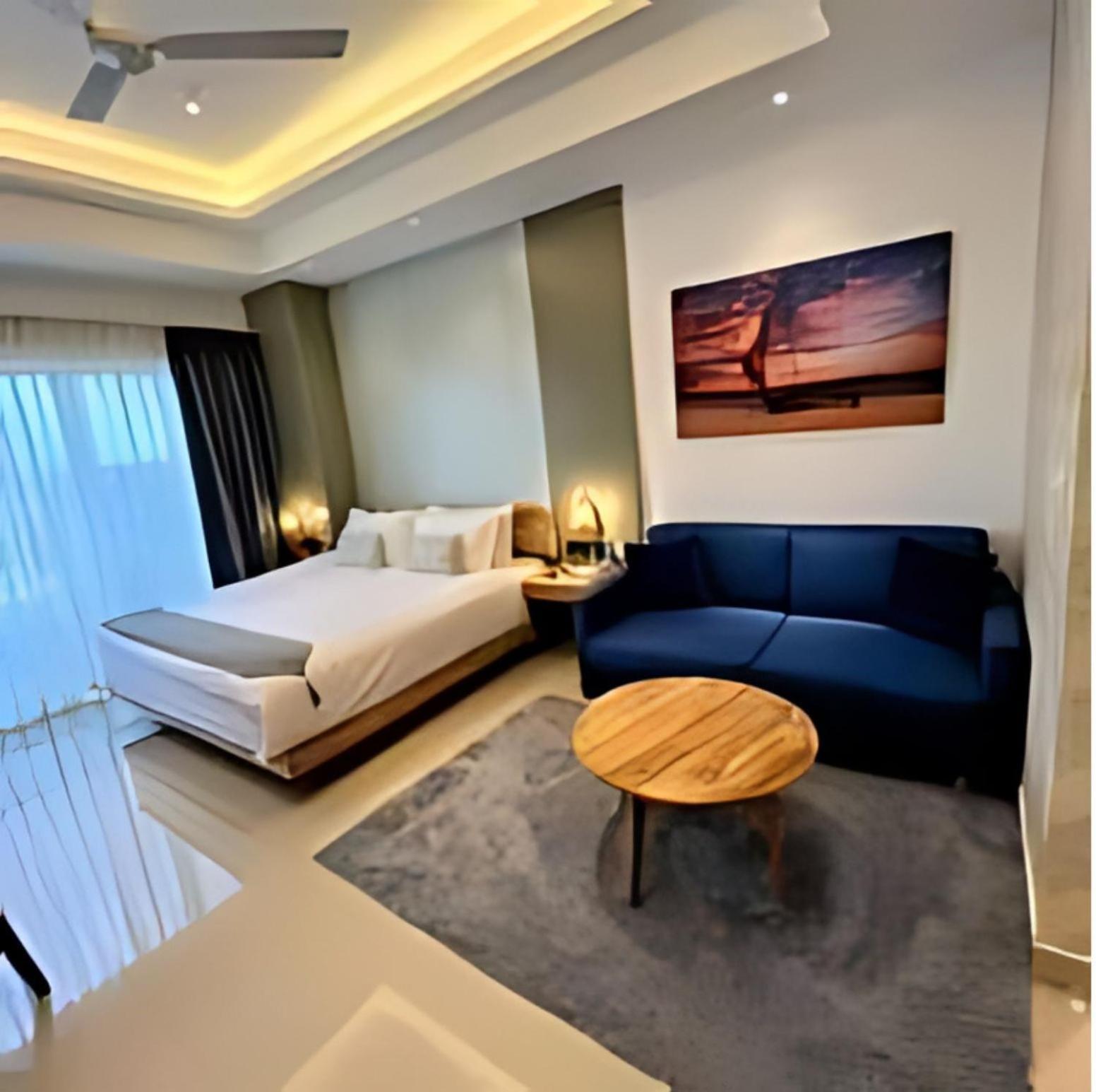 Negombo Ocean Breeze - Bliss On The Beach Luxury Apartments By Serendib Vacation Kültér fotó