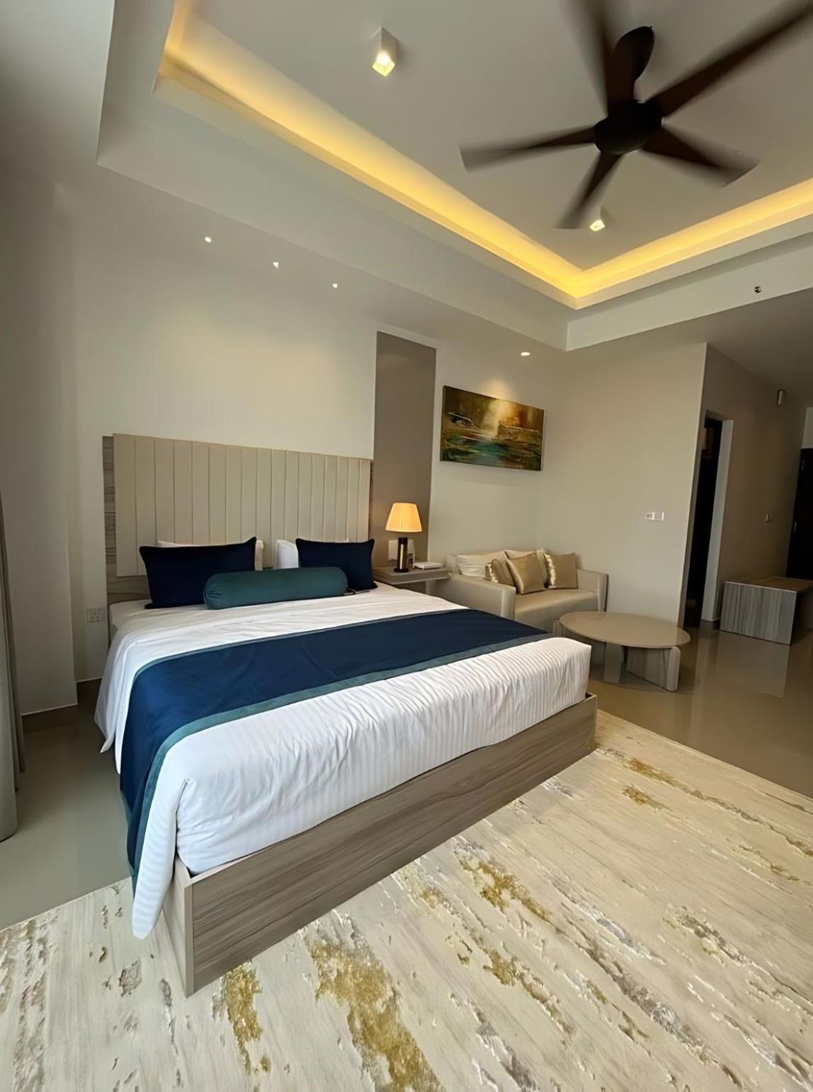 Negombo Ocean Breeze - Bliss On The Beach Luxury Apartments By Serendib Vacation Kültér fotó
