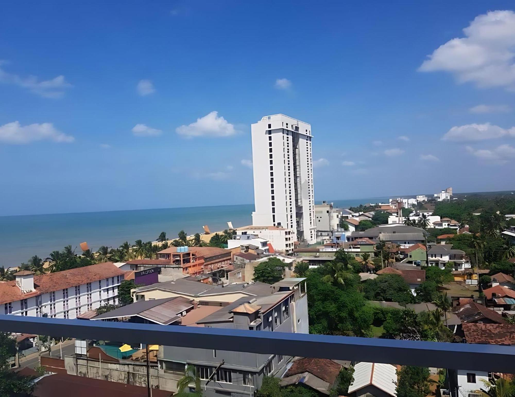 Negombo Ocean Breeze - Bliss On The Beach Luxury Apartments By Serendib Vacation Kültér fotó