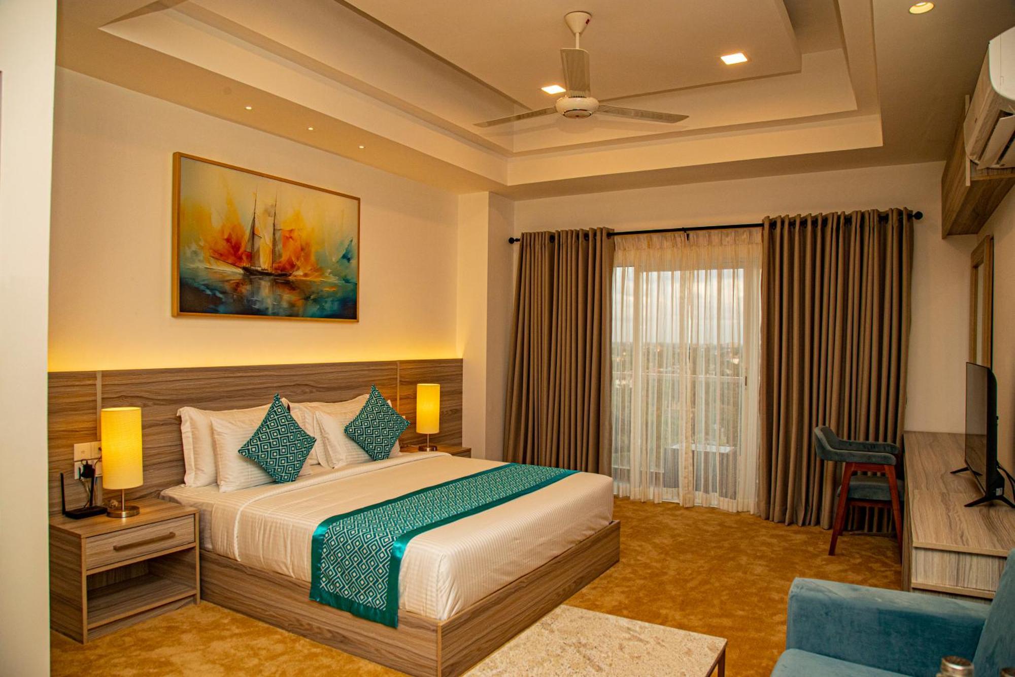 Negombo Ocean Breeze - Bliss On The Beach Luxury Apartments By Serendib Vacation Kültér fotó