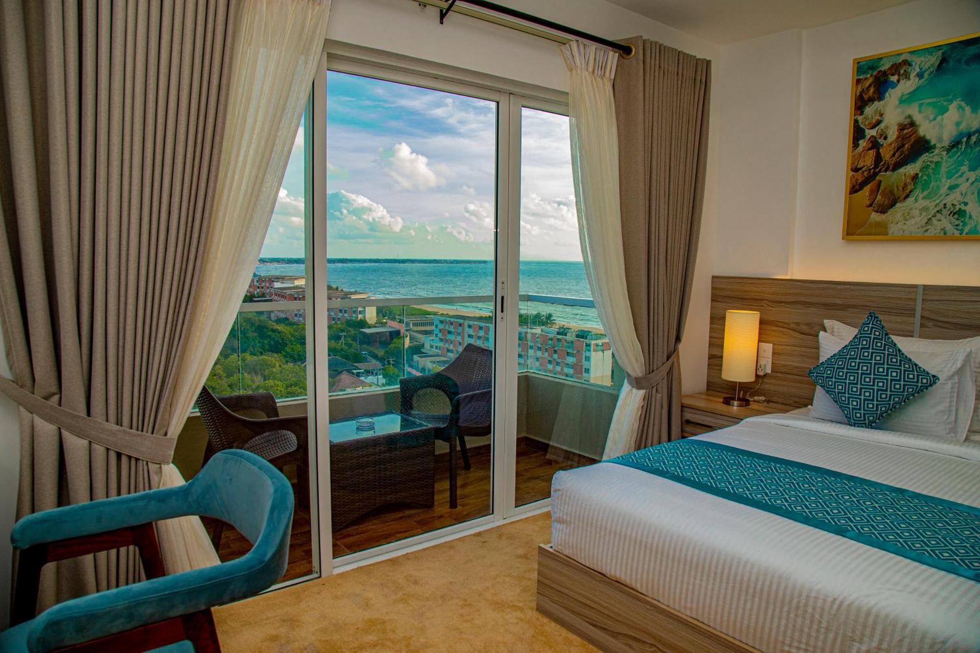 Negombo Ocean Breeze - Bliss On The Beach Luxury Apartments By Serendib Vacation Kültér fotó