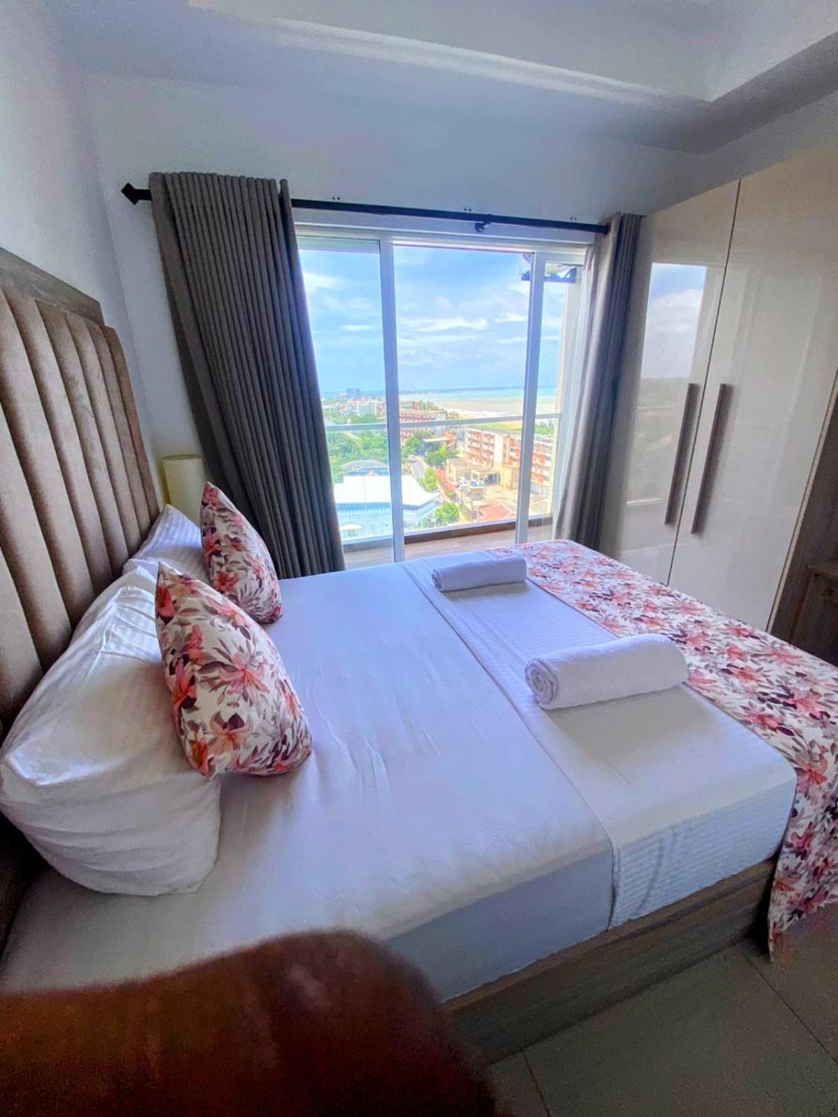 Negombo Ocean Breeze - Bliss On The Beach Luxury Apartments By Serendib Vacation Kültér fotó